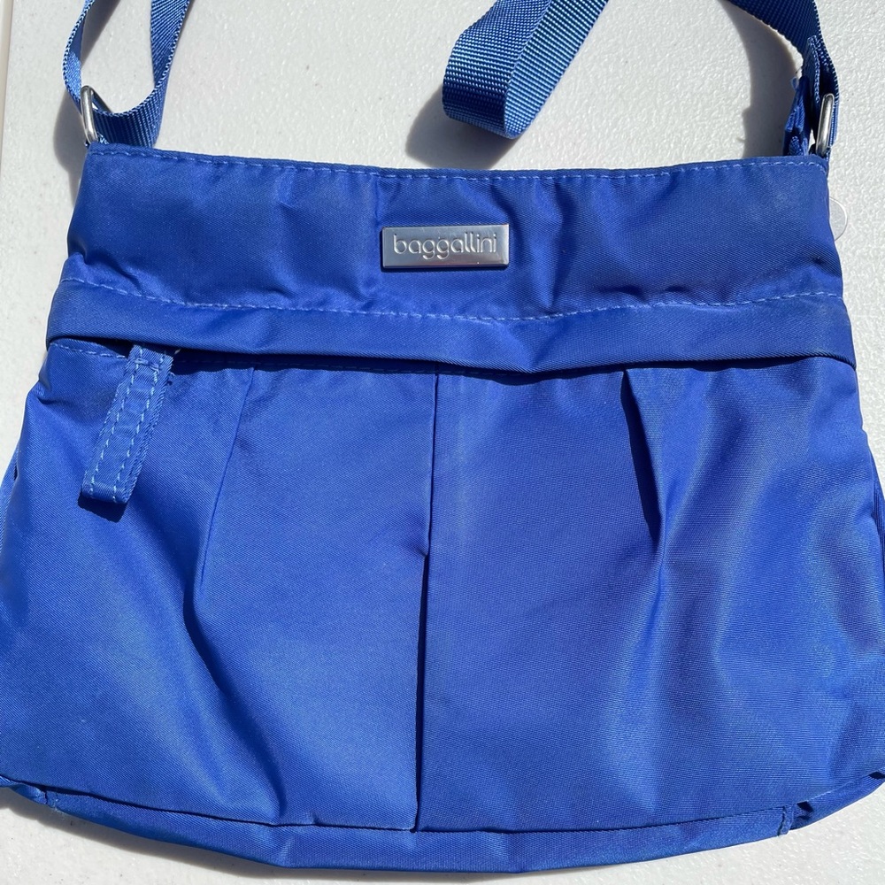 Baggallini crossbody